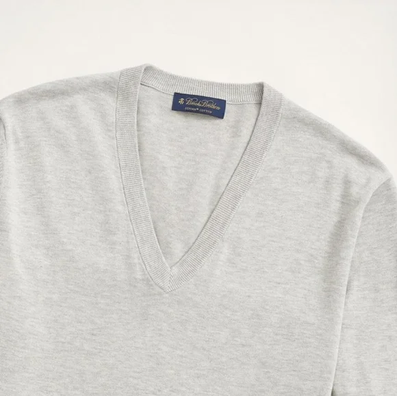 Men's Brooks Brothers Supima 100% Cotton V-Neck Sweater Grey Size Medium EUC - Picture 2 of 5